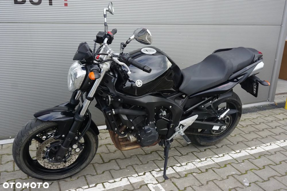 Yamaha FZ6 - 11