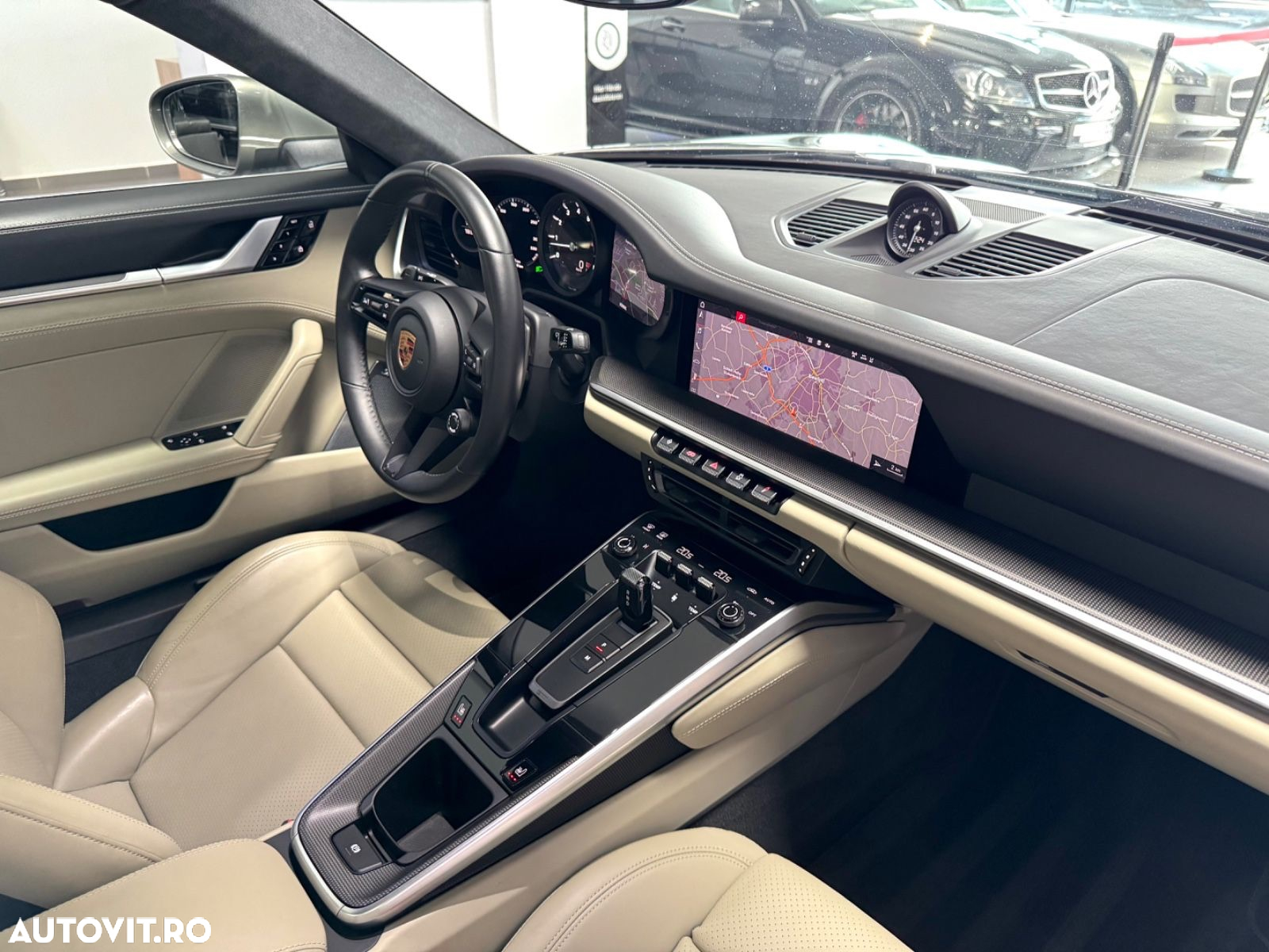Porsche 911 Carrera 4S - 15