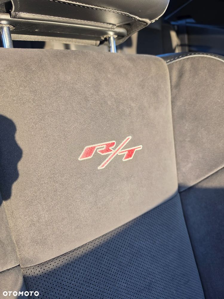 Dodge Challenger Automatik R/T Plus - 33