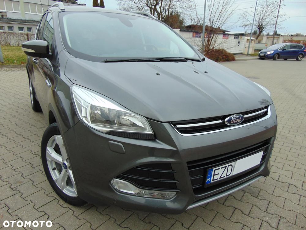 Ford Kuga 1.5 EcoBoost 2x4 Titanium - 10