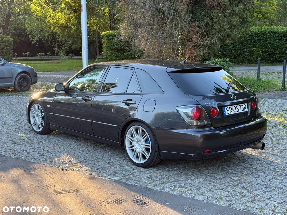 Lexus IS 300 Sport - 7