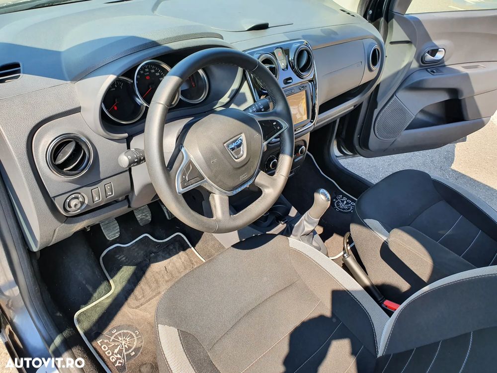 Dacia Lodgy 1.2 TCe 115 CP Stepway - 3
