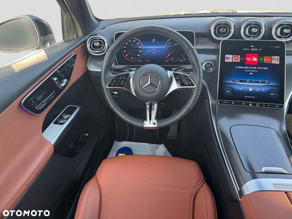 Mercedes-Benz GLC - 21