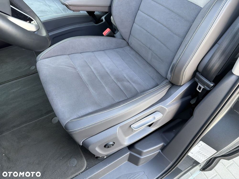 Volkswagen Multivan 2.0 TDI L1 Style DSG - 12