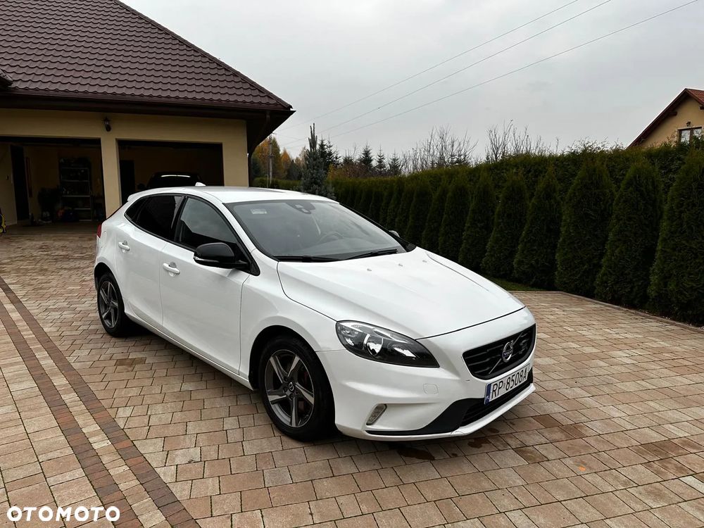 Volvo V40 D4 Summum - 9