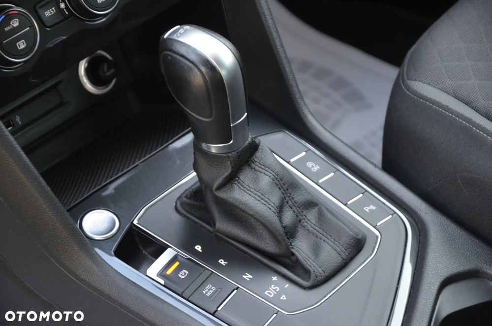 Volkswagen Tiguan - 28