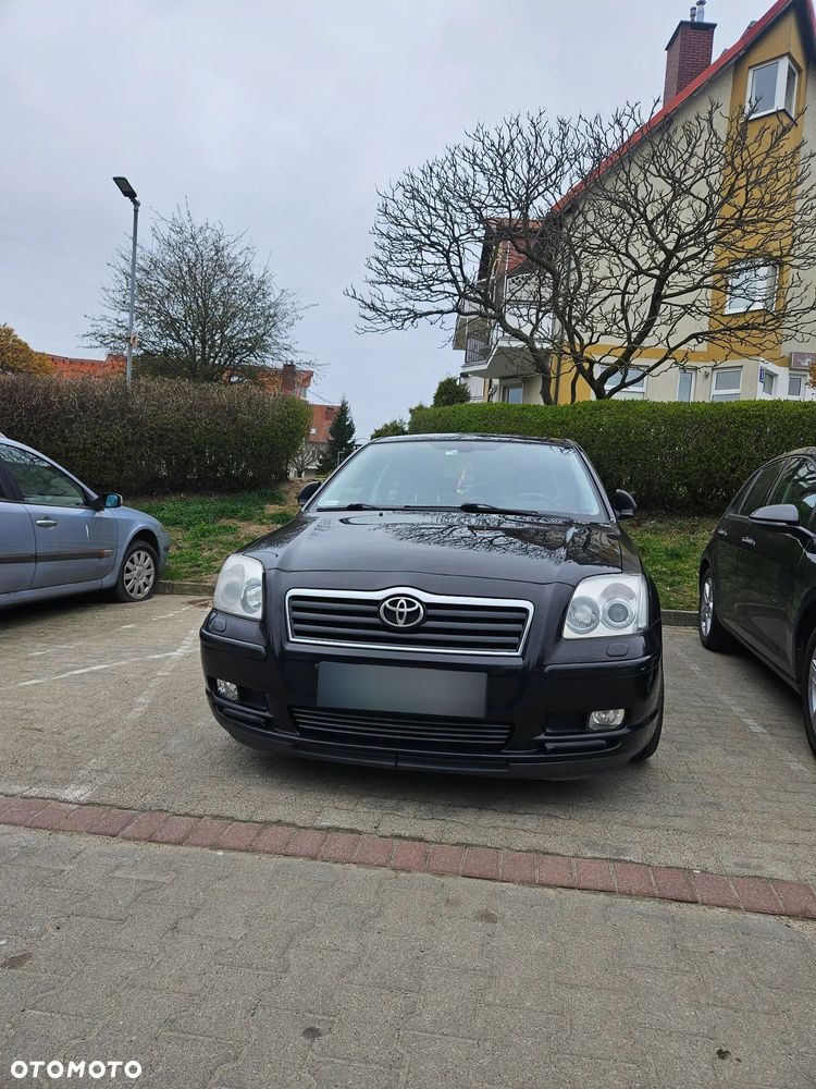 Toyota Avensis 2.0 VVT-i Executive - 3