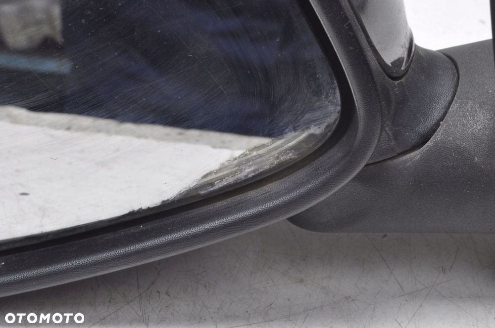 LANCIA MUSA LUSTERKO LEWE 7 PIN EUROPA - 4