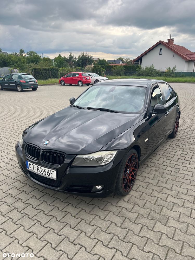 BMW Seria 3 318i - 1