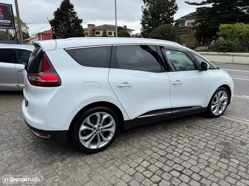 Renault Grand Scénic - 12