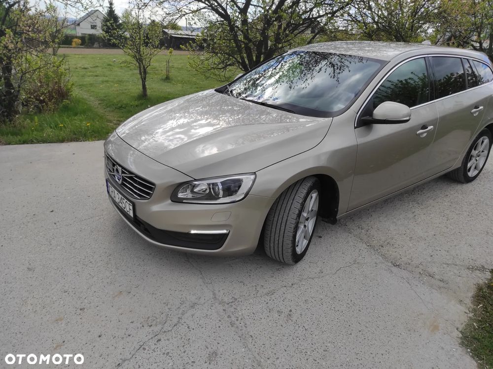 Volvo V60 T5 Drive-E Momentum - 6