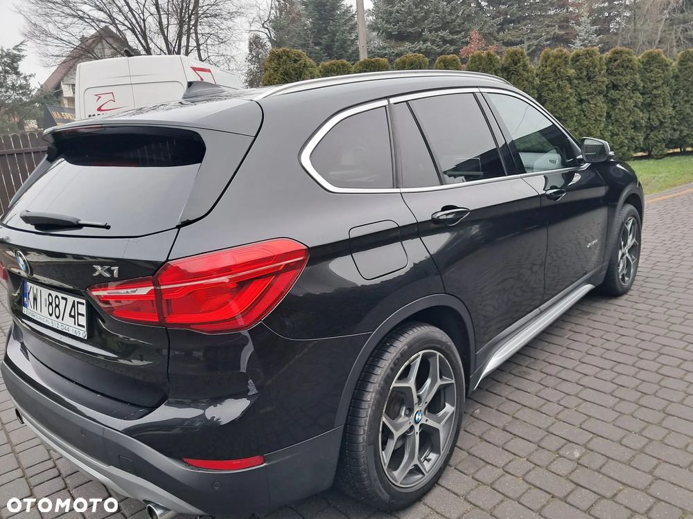 BMW X1 xDrive25i Sport Line sport - 18