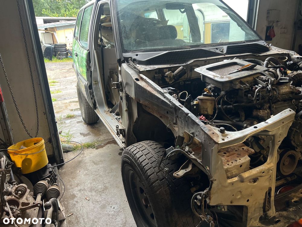 Pompka sprzęgła Nissan Terrano 2 3.0td - 2