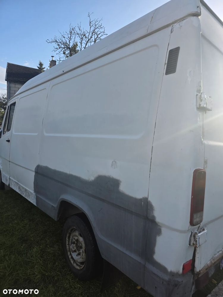 Mercedes-Benz 307D - 8