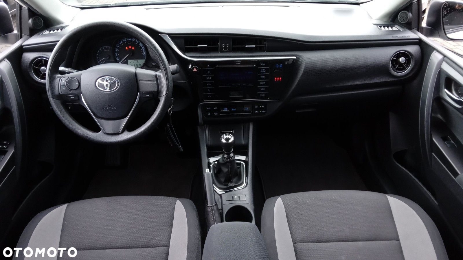 Toyota Auris 1.33 VVT-i Active - 11