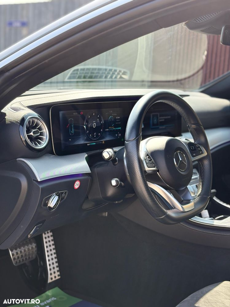 Mercedes-Benz E 220 d 4MATIC Coupe Aut. - 15