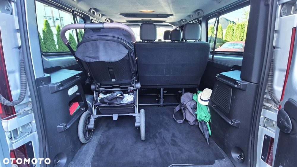 Opel Vivaro L2H1 2,9t Elegance Business - 18