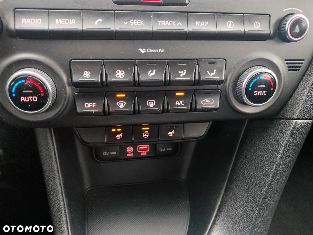 Kia Sportage 1.7 CRDI 2WD Dream-Team Edition - 22