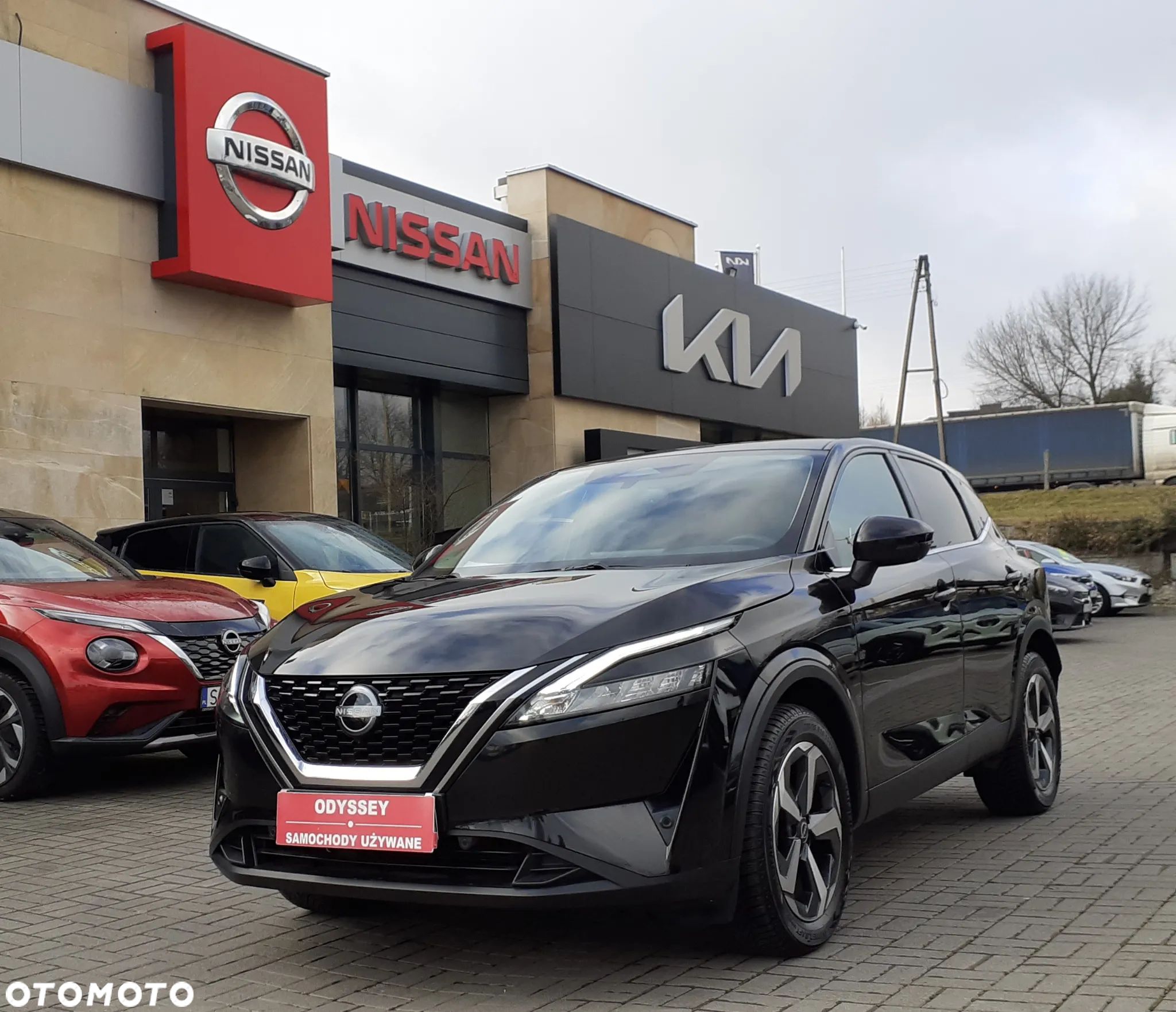 Nissan Qashqai - 1