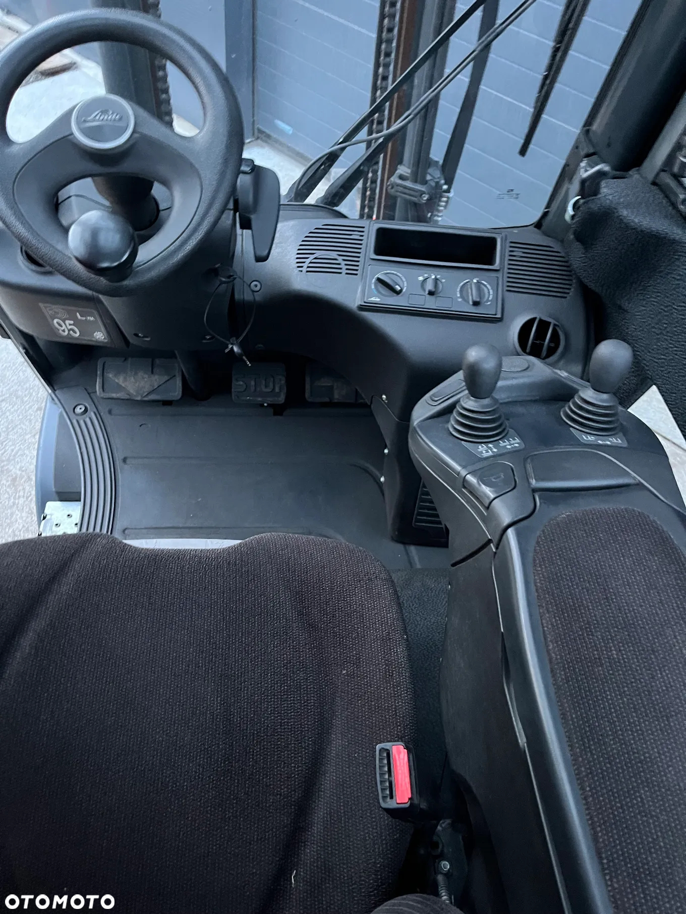 Linde H16T 391-01 Gaz LPG, Pełna kabina, Przesuw boczny, maszt Standard - 24