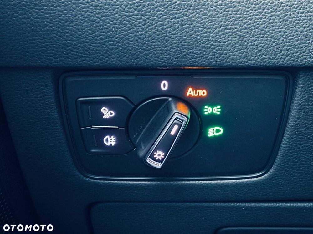 Volkswagen Arteon 2.0 TDI Elegance DSG - 36