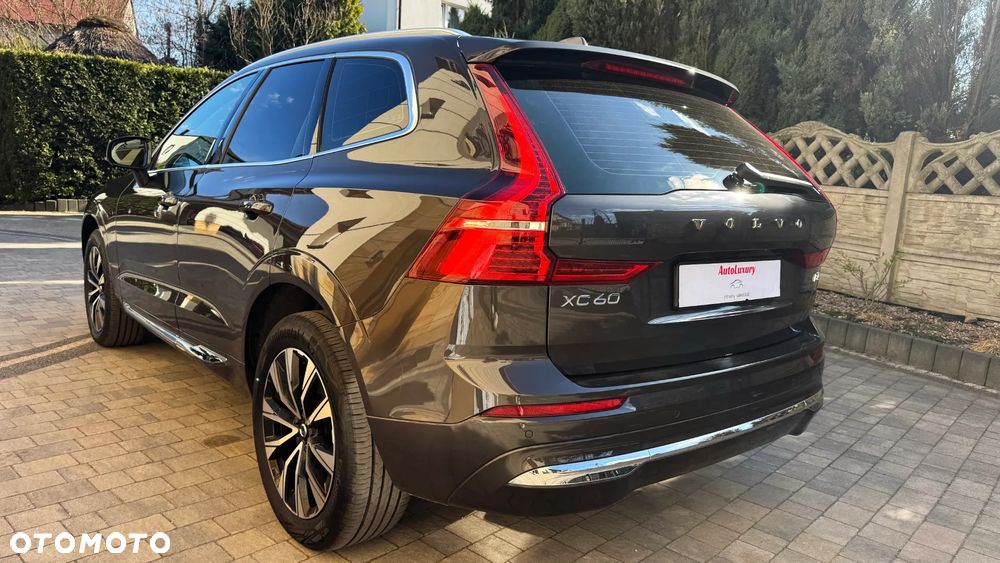 Volvo XC 60 B4 D Geartronic Momentum Pro - 9