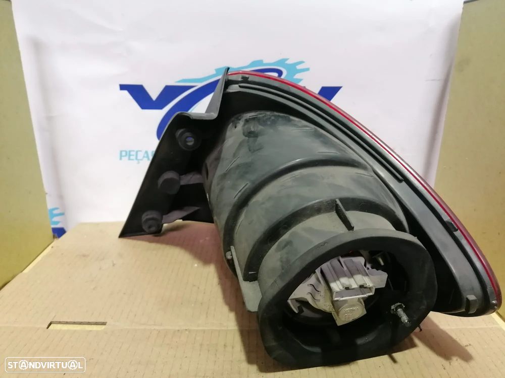 Farolim traseiro esquerdo Seat Toledo III ( 2004-2012 ) - 2