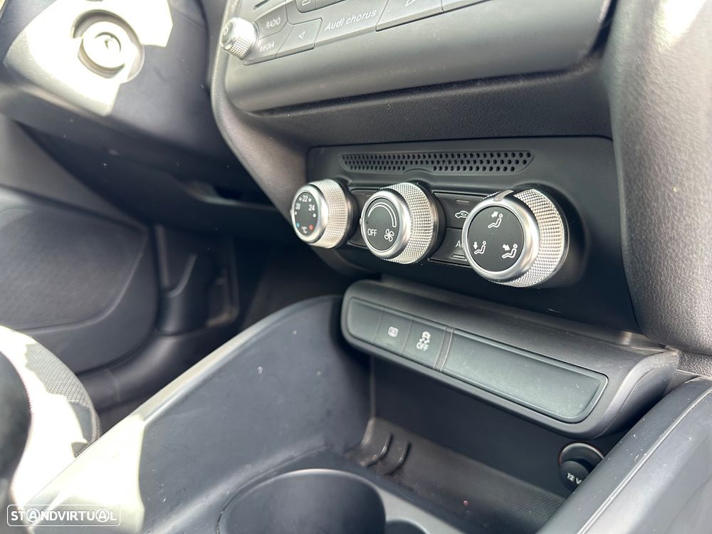 Audi A1 1.6 TDI S line edition - 16