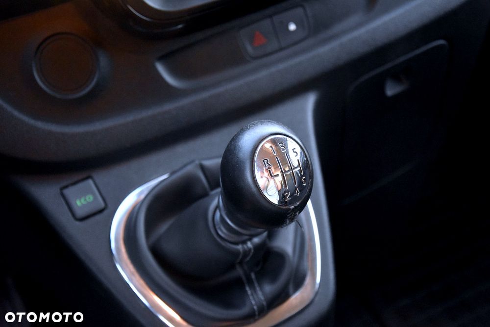 Opel VIVARO L2H1 NAWIGACJA HAK - 25