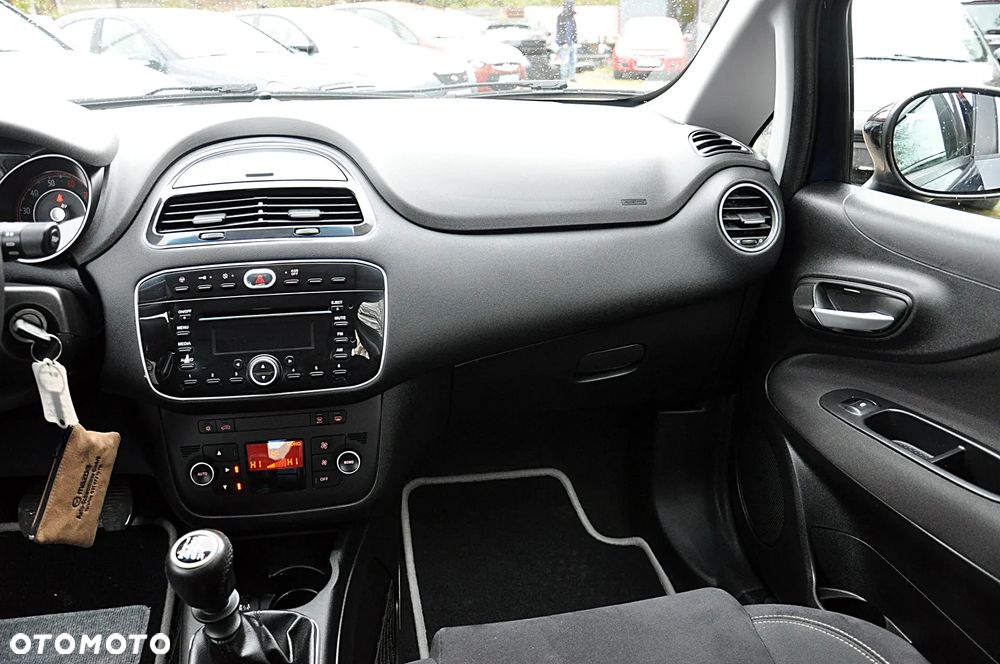 Fiat Punto 1.4 Multiair Lounge S&S - 22