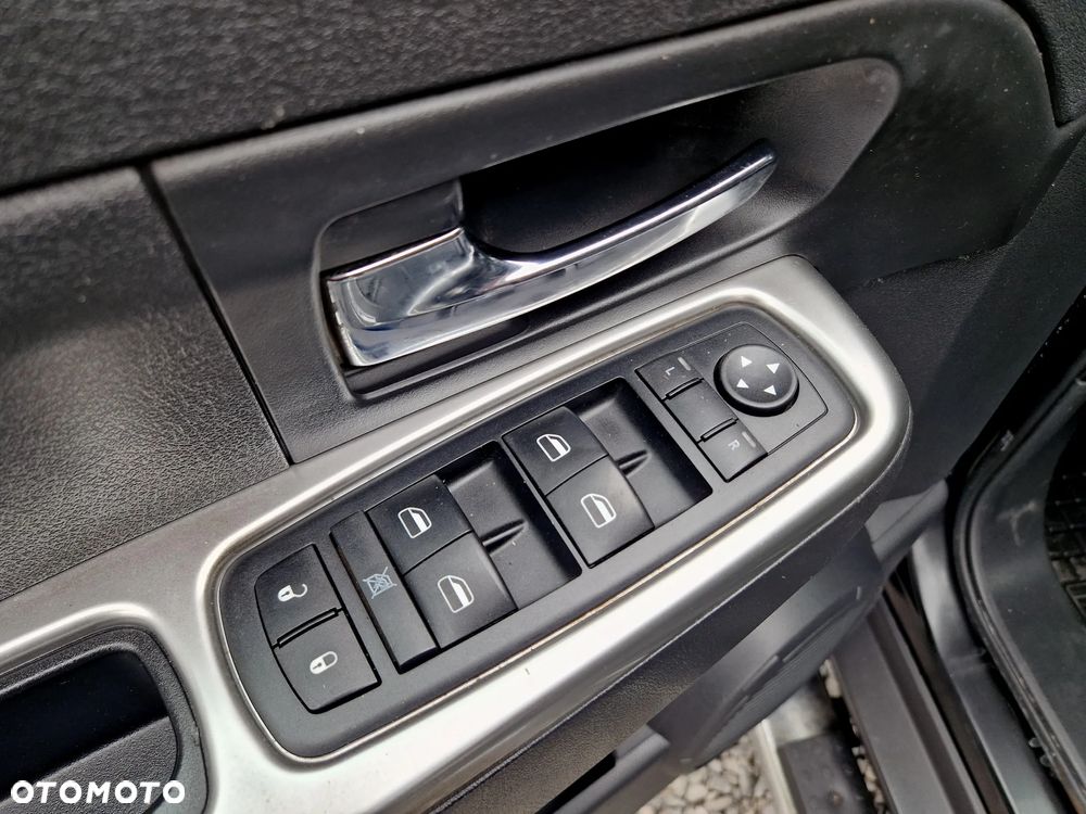 Jeep Cherokee 2.8 CRD Limited 'G' - 14