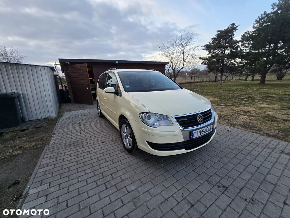 Volkswagen Touran 1.9 TDI DPF Blue Motion Highline - 1