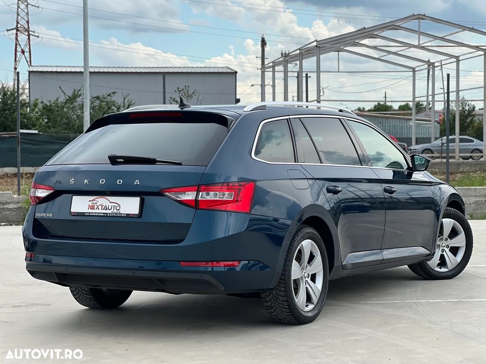 Skoda Superb 2.0 TDI DSG Ambition - 3