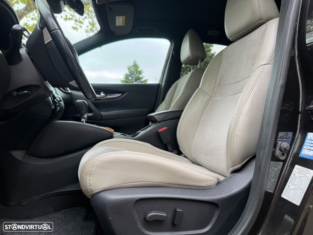 Nissan Qashqai 1.6 dCi Tekna+ Xtronic - 22