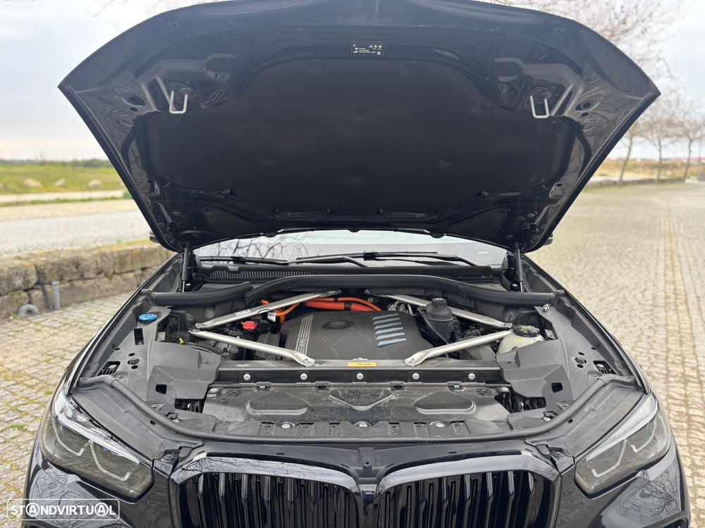 BMW X5 45 e xDrive Pack M 50 anos - 14