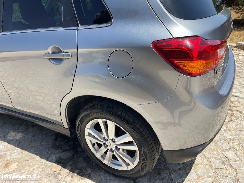 Mitsubishi ASX 1.8 DI-D Intense - 12