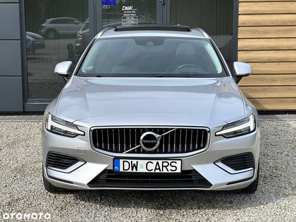 Volvo V60 T8 AWD Recharge Geartronic Inscription - 2