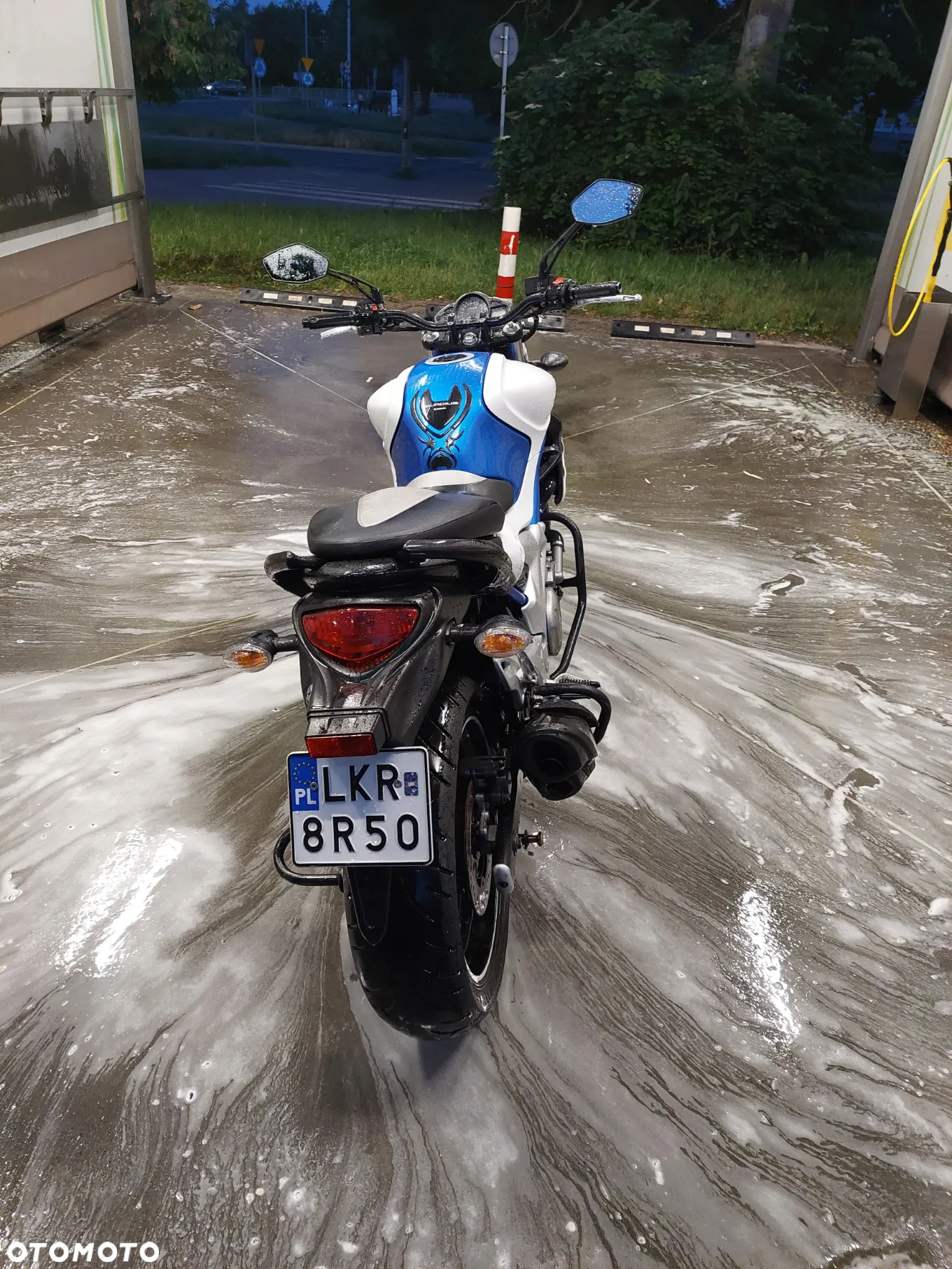 Suzuki Gladius - 4