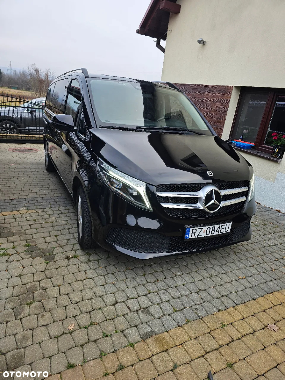 Mercedes-Benz Klasa V 250 d 4-Matic Avantgarde 9G-Tronic - 4