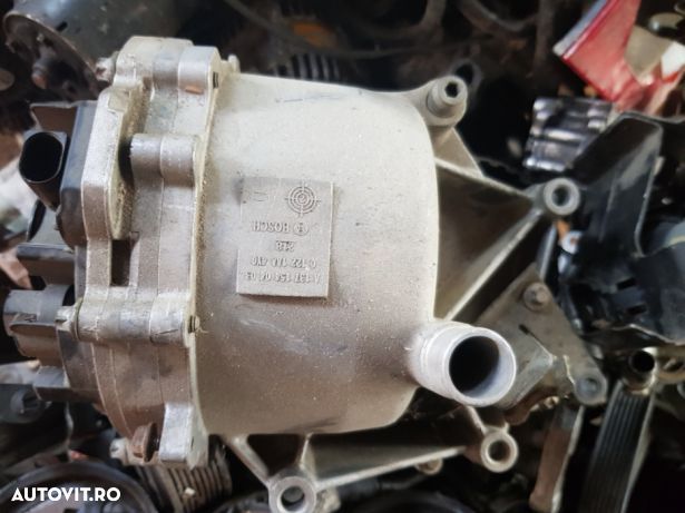Alternator răcit cu apa generator Mercedes S Class CL w215 cl600 W220 S500 S600 v12 A1371500950 150A amperi Bosch cod 01220AA000 - 1