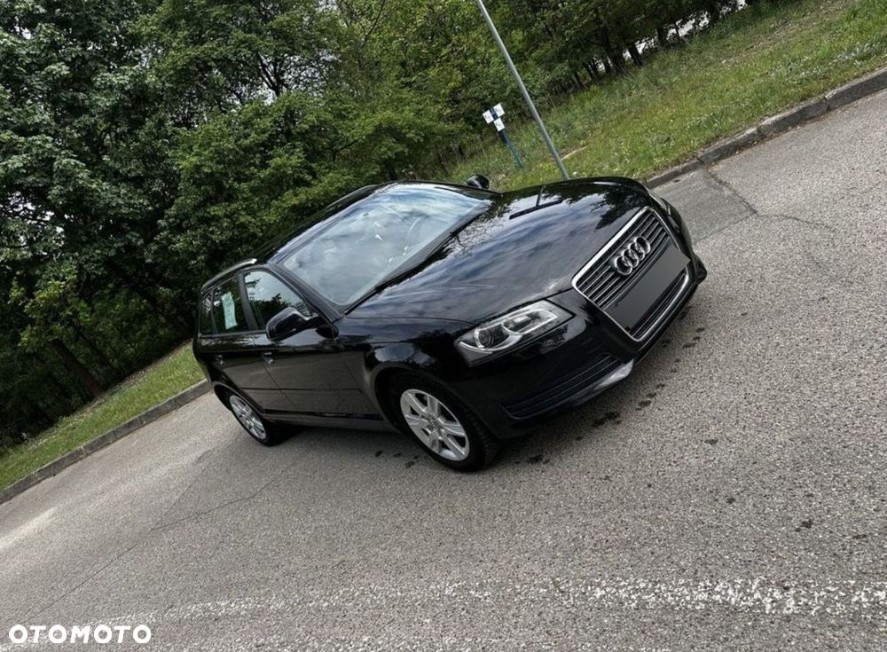 Audi A3 3-drzwiowe 1.6 TDI DPF Ambition S tronic - 1