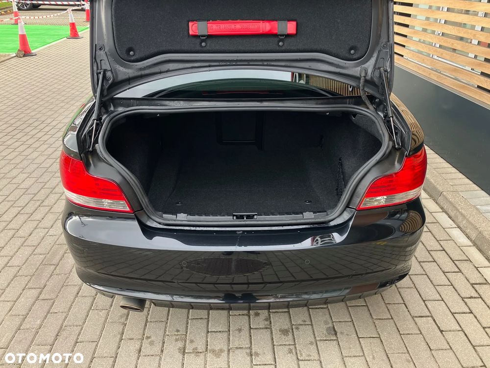 BMW Seria 1 120d Edition Sport - 8