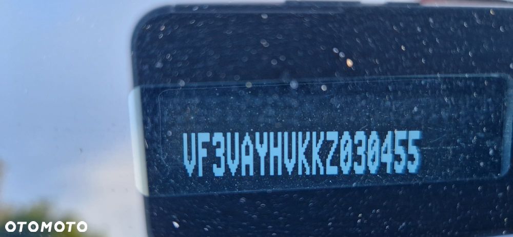 Peugeot Traveller - 15