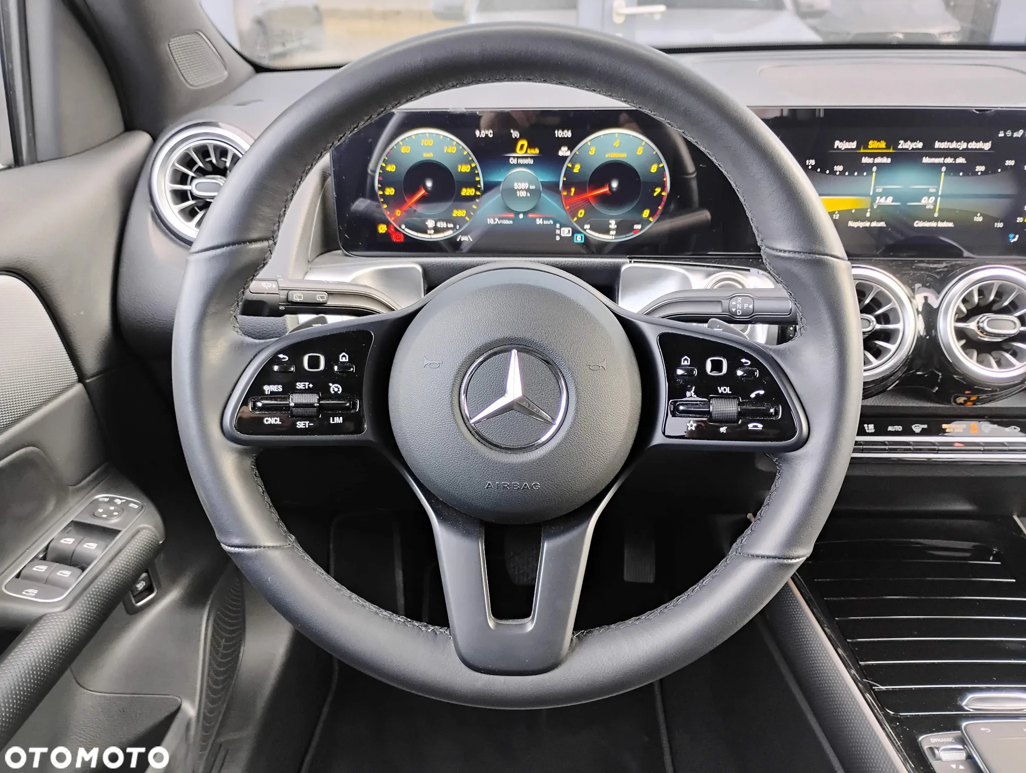 Mercedes-Benz GLB 250 4-Matic Style 8G-DCT - 18