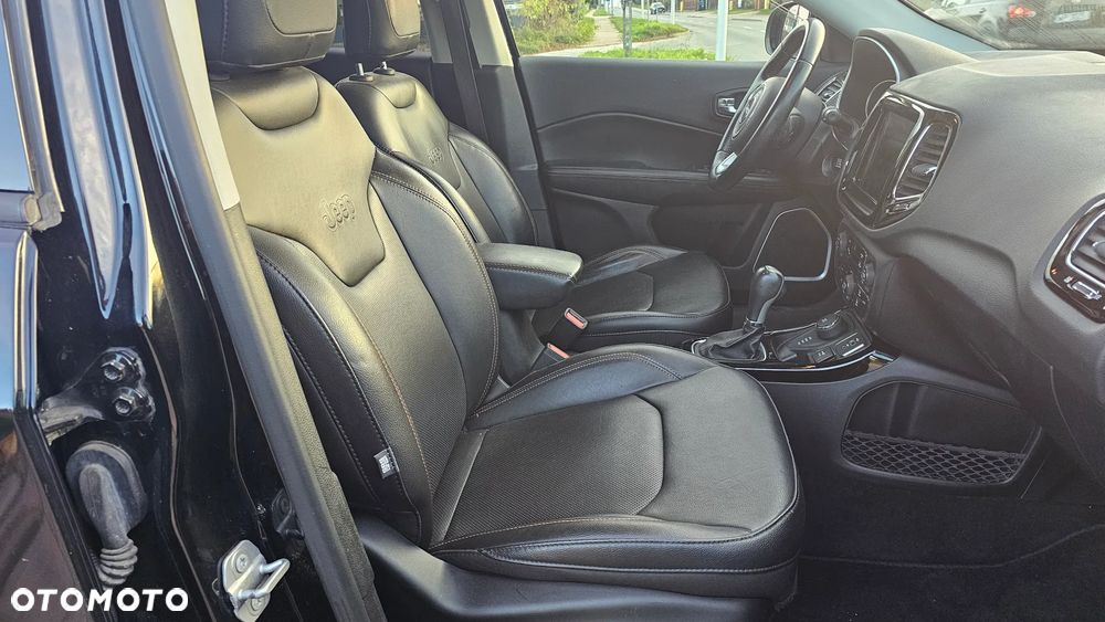 Jeep Compass 2.0 MJD Limited 4WD S&S - 26