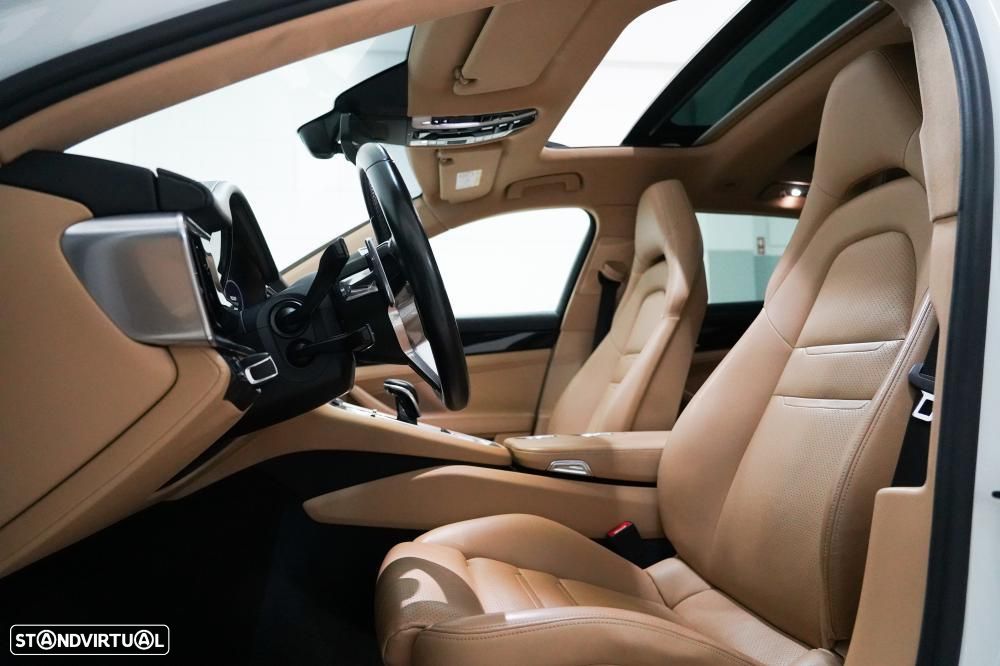 Porsche Panamera 4 E-Hybrid — fotografia 6