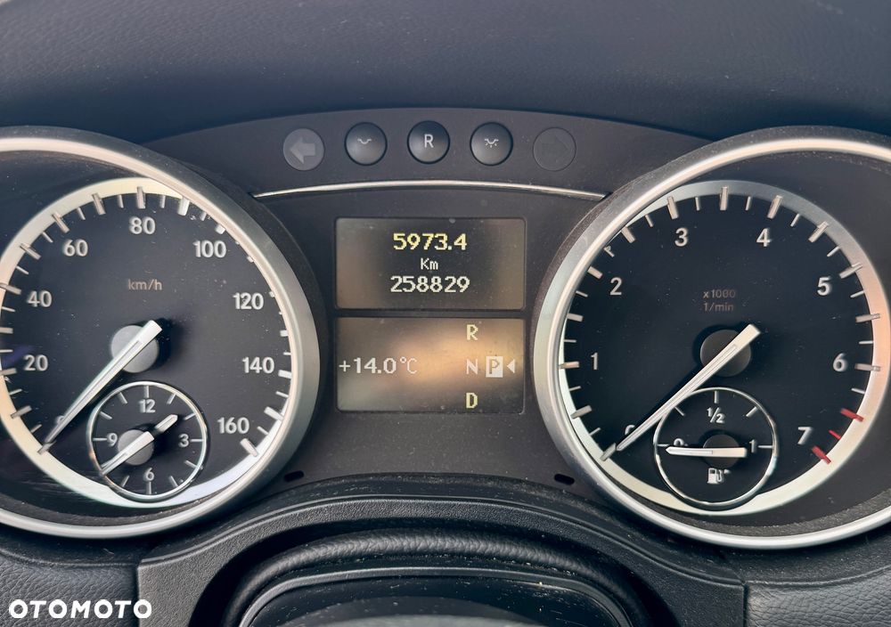 Mercedes-Benz GL - 7