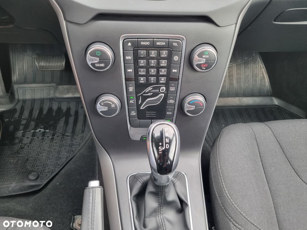Volvo V40 D2 Geartronic Kinetic - 25
