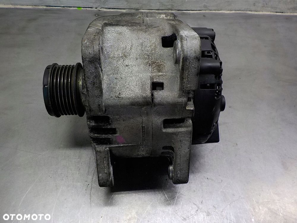 RENAULT MEGANE III 1.9 DCI ALTERNATOR 231000026R-B - 2