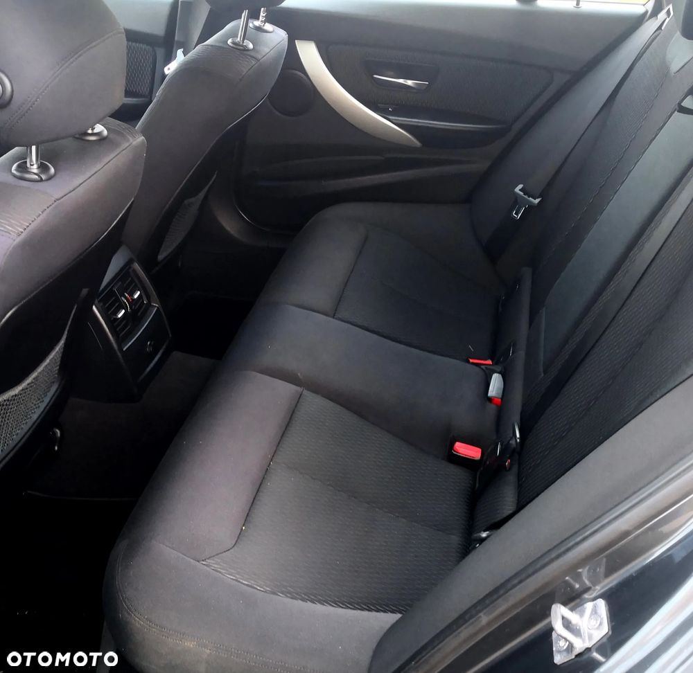 BMW Seria 3 - 11